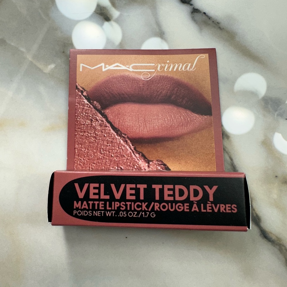 MAC Cosmetics MINI Matte Lipstick — VELVET TEDDY - Picture 4 of 4